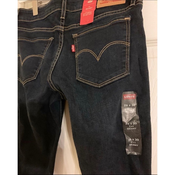 👖 Levi’s NWT Skinny Jeans 👖 - Picture 2 of 5